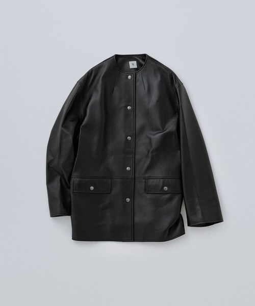 ADAM ET ROPE'(アダムエロペ)の「【IHNN(イン)】 別注Collarless Leather Jacket(ノーカラージャケット・レディース・ブラック・36/38)」の6枚目の写真