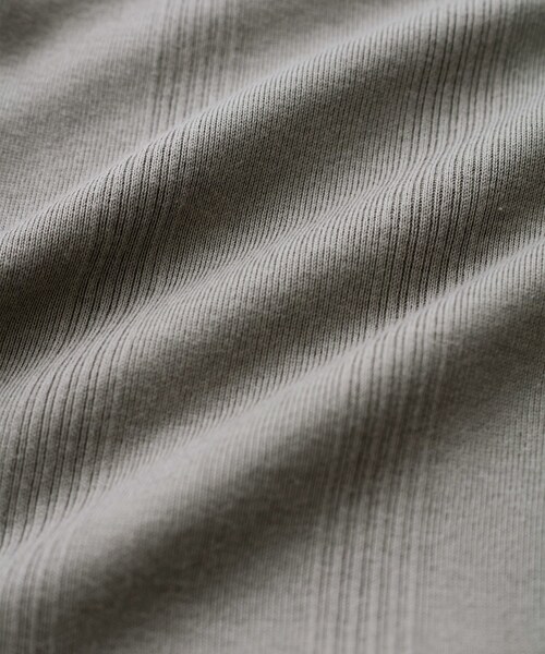 VIS(ビス)の「【Miller】VIS別注モデルボートネックメロープルオーバー【洗える】(Tシャツ/カットソー・レディース・ライトグレー/オフホワイト/レッド系・F)」の14枚目の写真