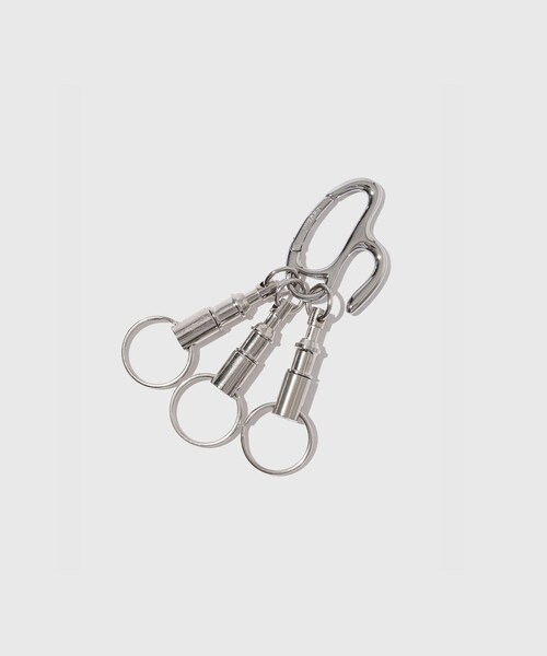 ADAM ET ROPE'（アダムエロペ）の「【HIDAKA/ヒダカ】Release Keychain（キーホルダー・メンズ・シルバー・F）」の2枚目の写真