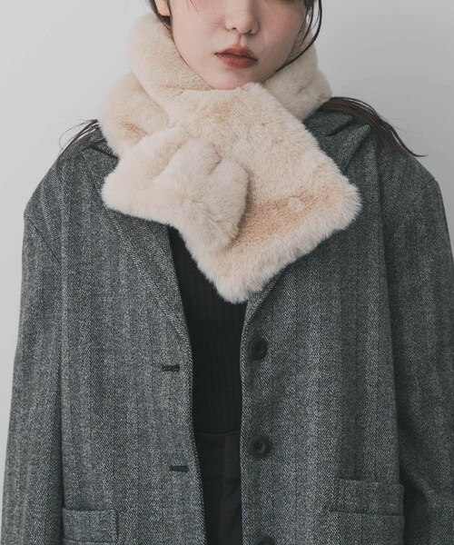 SENSE OF PLACE by URBAN RESEARCH(センスオブプレイスバイアーバンリサーチ)の「ボリュームエコファーティペット(マフラー・レディース・BROWN/MOCHA/BEIGE・one)」の5枚目の写真