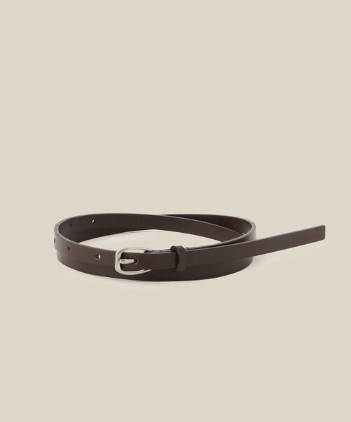 ROPE'(ロペ)の「シグネットバックルナローレザーベルト(ベルト・レディース・ブラック/ダークブラウン・F)」の11枚目の写真