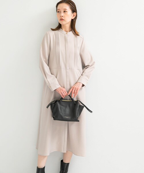 URBAN RESEARCH ROSSO（アーバンリサーチロッソ）の「ピンタックストレートワンピース（ワンピース・レディース・GREIGE/MINT/NAVY・FREE）」の9枚目の写真