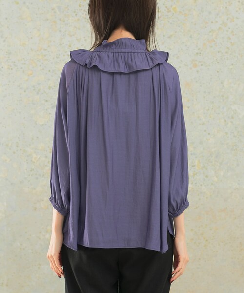 URBAN RESEARCH ROSSO（アーバンリサーチロッソ）の「フリルギャザーブラウス（シャツ/ブラウス・レディース・grape/ivory・FREE）」の13枚目の写真