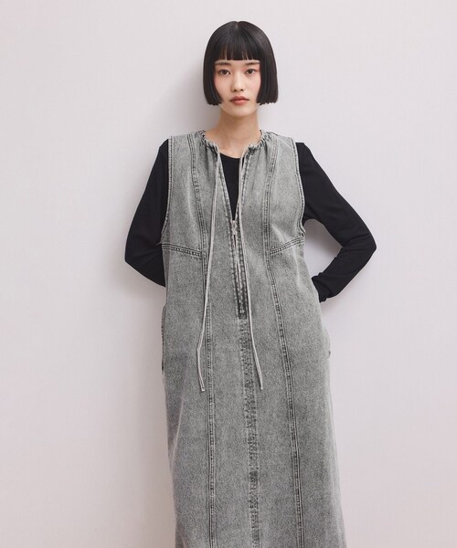 ADAM ET ROPE'（アダムエロペ）の「【WEB限定】ドロストネックデニムワンピース（ワンピース・レディース・ブラック系/ブルー系・36/38）」の10枚目の写真