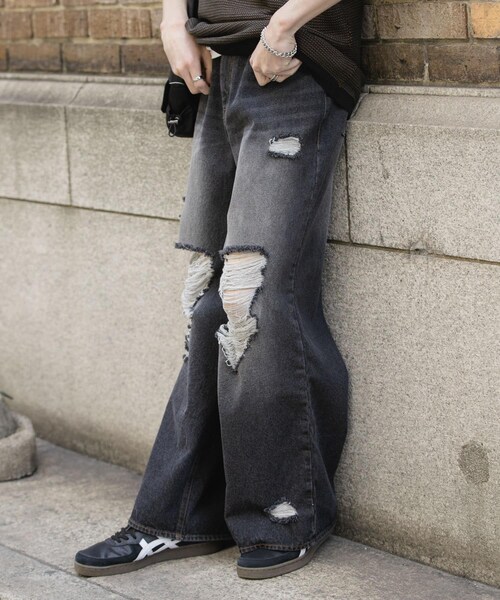 SENSE OF PLACE by URBAN RESEARCH（センスオブプレイスバイアーバンリサーチ）の「『ユニセックス』ダメージデニムワイドパンツ（デニムパンツ・メンズ・BLACK/D.INDIGO・M/L）」の9枚目の写真