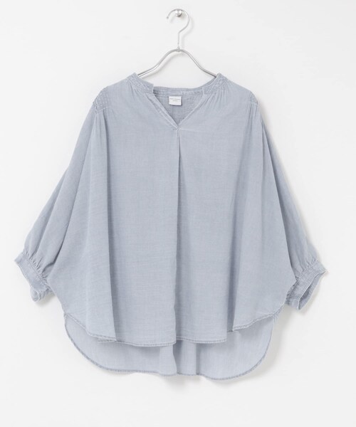 URBAN RESEARCH DOORS(アーバンリサーチドアーズ)の「シアーデニムピンタックドルマンブラウス(シャツ/ブラウス・レディース・INDIGO/L.INDIGO・Free)」の14枚目の写真