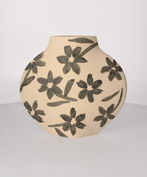 アート・デザイン・音楽 Vasi Comunicanti & Nuova Ceramica アート・デザイン・音楽 Vasi Comunicanti & Nuova Ceramica