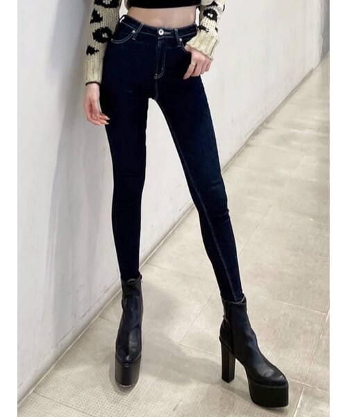 GYDA（ジェイダ）の「H/W CALIKスキニーデニムパンツ（デニムパンツ・レディース・ブラック/ブルー/アイスブルー/インディゴ・S）」の5枚目の写真