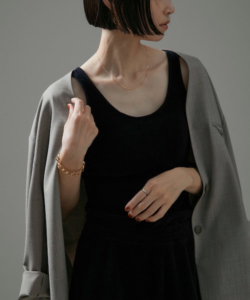 ADAM ET ROPE'（アダムエロペ）の「ブラパッド付タンクトップ-CreamyCotton /クリーミーコットン-（タンクトップ・レディース・ベージュ/ブラック/オフホワイト・F）」の3枚目の写真