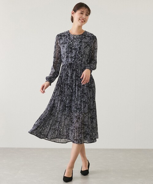 Jayro(ジャイロ)の「ペイント柄シフォンワンピース(ワンピース・レディース・ブラック系/ホワイト系・F)」の5枚目の写真