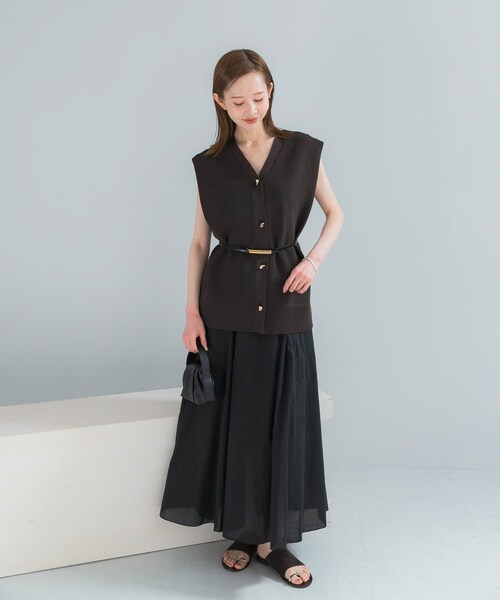 URBAN RESEARCH ROSSO（アーバンリサーチロッソ）の「ショルダータックニットベスト（ベスト・レディース・DARK BROWN/IVORY・Free）」の21枚目の写真
