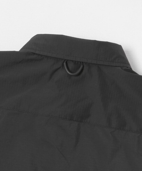URBAN RESEARCH（アーバンリサーチ）の「DAIWA PIER39　TECH TRAVEL SHIRT（シャツ/ブラウス・メンズ・WOLF GRAY/BLACK/CHARCOAL・S/M/L/XL）」の6枚目の写真