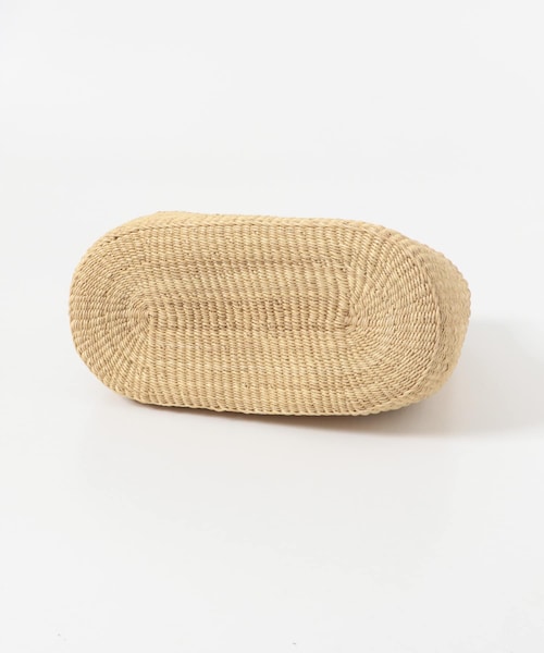 かぐれ（カグレ）の「アフリカンスクエア　ニャリガバスケット ぷっくりカゴ（かごバッグ・レディース・ナチュラル・one）」の6枚目の写真