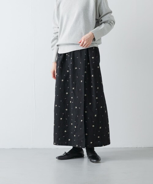 かぐれ（カグレ）の「ツバメ刺繍ラップスカート（スカート・レディース・IVORY/BLACK・Free）」の21枚目の写真