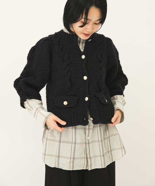 URBAN RESEARCH DOORS（アーバンリサーチドアーズ）の「『別注』KHWOPA×DOORS　ニットカーディガン（カーディガン/ボレロ・レディース・GRAY/NAVY・one）」の7枚目の写真