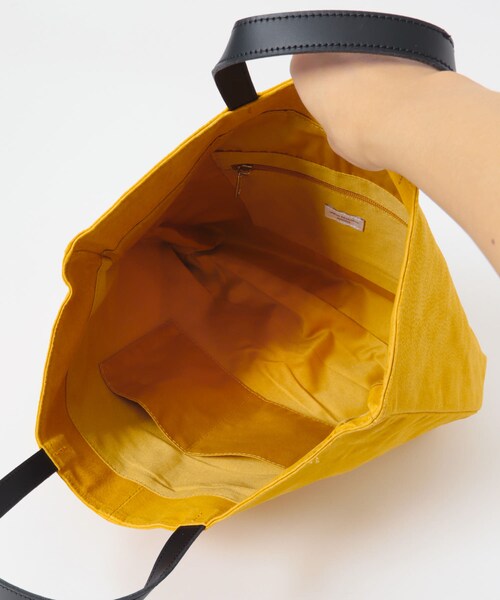 URBAN RESEARCH DOORS(アーバンリサーチドアーズ)の「スエードトート(トートバッグ・レディース・MUSTARD/GREIGE・one)」の14枚目の写真