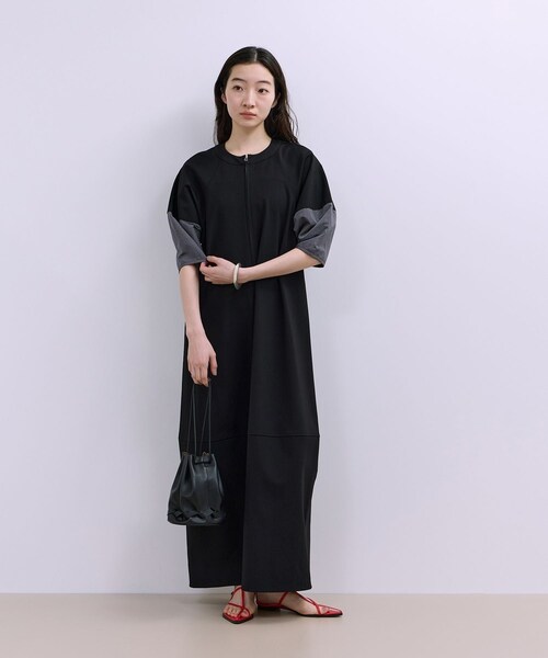 ADAM ET ROPE'(アダムエロペ)の「【WEB限定】ハーフZIPコクーンワンピース(ワンピース・レディース・ブラック/ダークブラウン/ネイビー・36/38)」の9枚目の写真