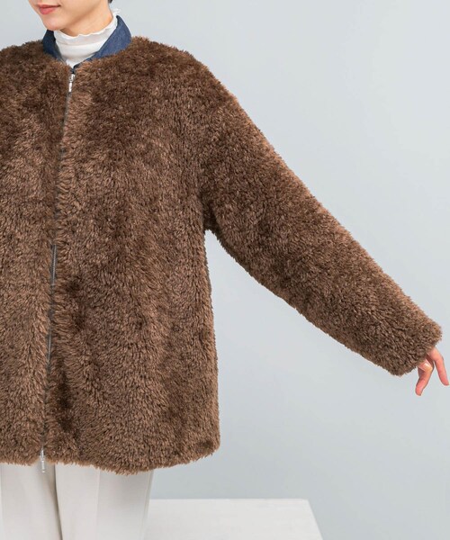 URBAN RESEARCH ROSSO（アーバンリサーチロッソ）の「『WEB/一部店舗限定』ノーカラーファーボアZIPブルゾン（ノーカラージャケット・レディース・BROWN/GREIGE・FREE）」の14枚目の写真