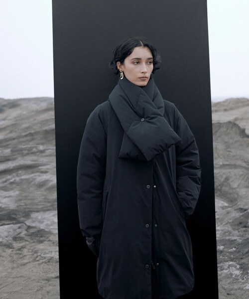 ADAM ET ROPE'(アダムエロペ)の「【J'aDoRe・店舗限定】【DESCENTE ALLTERRAIN(デサント オルテライン)】 INVISIBLE DOWN COAT INV-03L(ダウンジャケット/コート・レディース・ブラック/オフホワイト・M/S)」の15枚目の写真