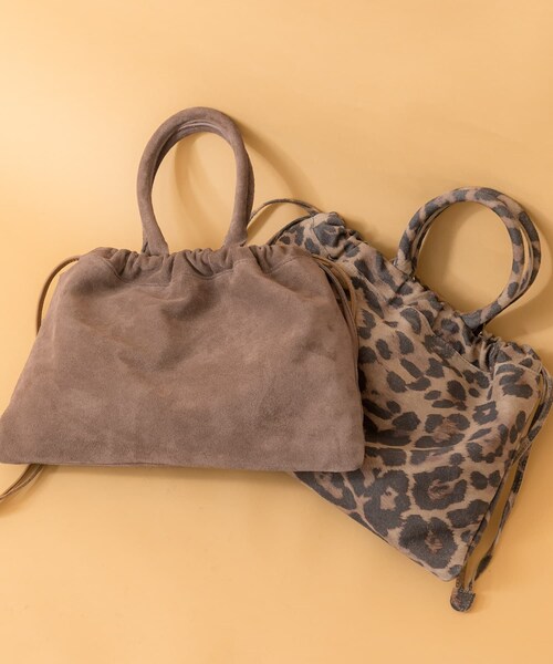 URBAN RESEARCH（アーバンリサーチ）の「Ch!iii×URBAN RESEARCH　別注Squeeze clutch（クラッチバッグ・レディース・Leopard/Taupe・-）」の7枚目の写真