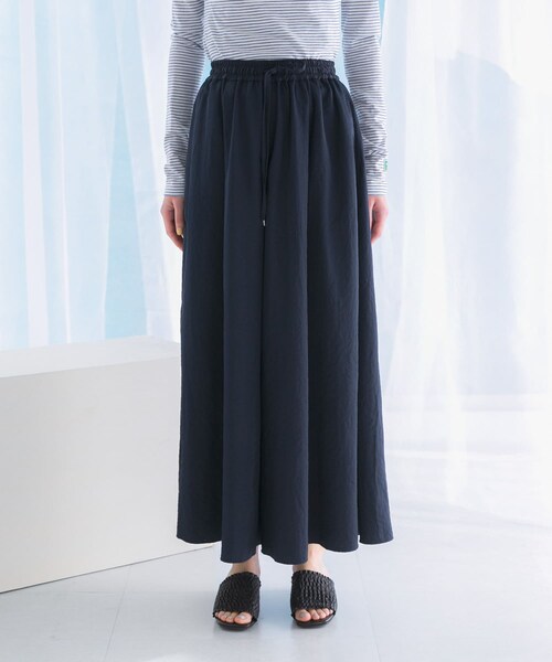 URBAN RESEARCH ROSSO（アーバンリサーチロッソ）の「撥水ギャザーワイドパンツ（その他パンツ・レディース・OFF WHITE/NAVY・36/38）」の22枚目の写真