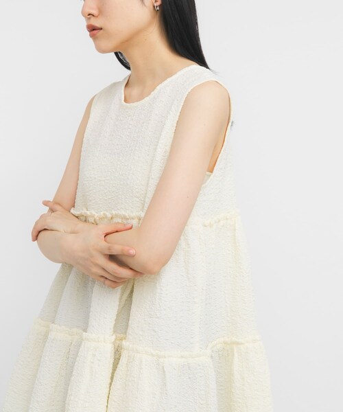 KBF(ケイビーエフ)の「『STAFF DESIGN PROJECT』2WAYティアードチュニック(チュニック・レディース・OFF/BLACK/L.BLUE・One)」の5枚目の写真