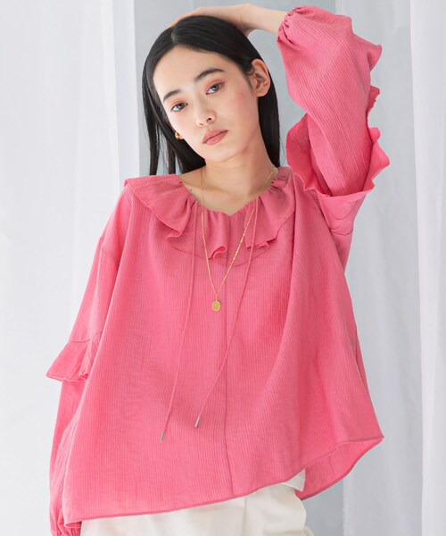 URBAN RESEARCH ROSSO（アーバンリサーチロッソ）の「『WEB/一部店舗限定カラー』楊柳フリルブラウス（シャツ/ブラウス・レディース・SAX/WHITE/YELLOW/PINK・FREE）」の4枚目の写真