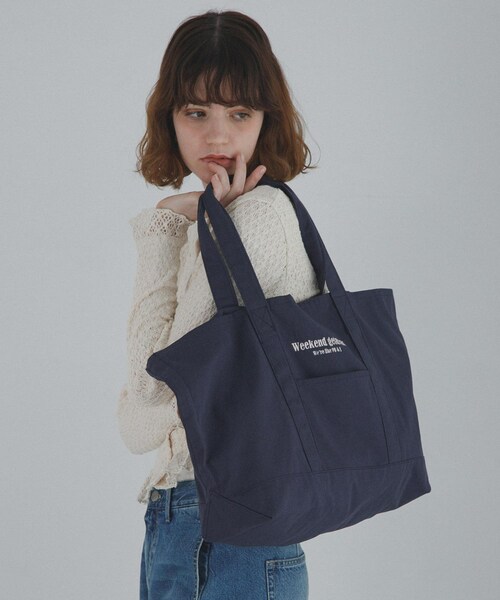 URBAN RESEARCH Sonny Label（アーバンリサーチサニーレーベル）の「WEEKEND GETAWAY TOTEBAG（トートバッグ・レディース・オフ/レッドブラウン/ネイビー・One）」の19枚目の写真