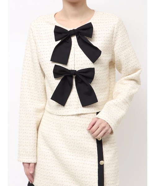 CALNAMUR（カルナムール）の「カットラメツイードリボンジャケット（ノーカラージャケット・レディース・オフホワイト/ブラック/ピンク・F）」の2枚目の写真
