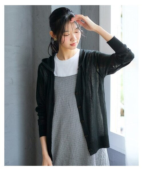 nissen（ニッセン）の「＜大きいサイズ＞シャリ美シアーニットフードカーディガン（カーディガン/ボレロ・レディース・赤/黒/ネイビー・L~LL/3L~4L/5L~6L/8L/10L）」の5枚目の写真