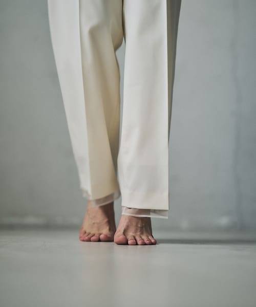 ROPE'（ロペ）の「【一部店舗限定】【REALM（レルム】SETUP PANTS｜レイヤードパンツ（スラックス・レディース・オフホワイト/ブラック・36/38）」の3枚目の写真