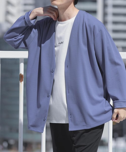 ITEMS URBANRESEARCH(アイテムズ アーバンリサーチ)の「UVカット梨地カーディガン+刺繍Tシャツセット(楽着シリーズ)(カーディガン/ボレロ・メンズ・BLACK/CHARCOAL/BEIGE/BLUE・M/L)」の4枚目の写真