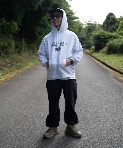 URBAN RESEARCH(アーバンリサーチ)の「『別注』TASF×LAKE SEEKERS LOVER JIGパーカー(パーカー・メンズ・BLK/GRY/NVY・M/L/XL)」の22枚目の写真