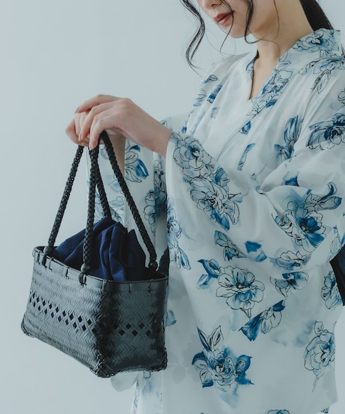 SENSE OF PLACE by URBAN RESEARCH（センスオブプレイスバイアーバンリサーチ）の「『WEB/一部店舗限定』スクエアバンブーカゴバッグ（かごバッグ・レディース・GRAY/BEIGE/NAVY/BORDEAUX・One）」の3枚目の写真
