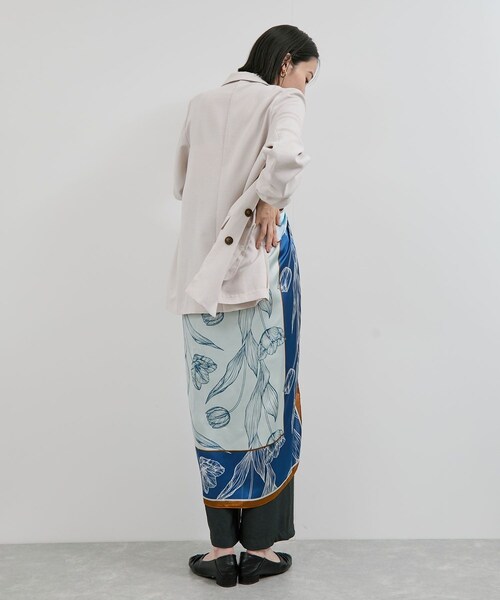 VIS（ビス）の「チューリップ柄スカーフ90×90cm（バンダナ/スカーフ・レディース・ブラウン系/ブルー系・F）」の18枚目の写真