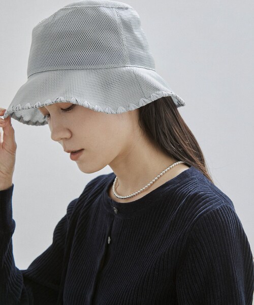 ADAM ET ROPE'（アダムエロペ）の「【公式サイト限定】【La Maison de Lyllis（メゾンドリリス）】QWAU（ハット・レディース・ブラック/ダークブラウン系/サックス/ピンク・F）」の9枚目の写真