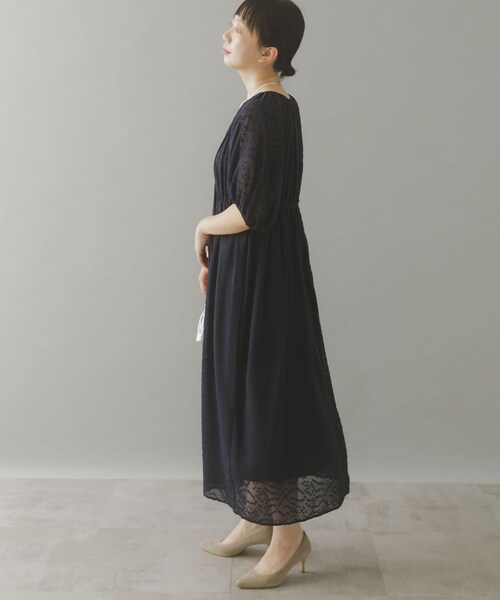 URBAN RESEARCH ROSSO（アーバンリサーチロッソ）の「ジャガードギャザーパフドレス（ワンピース・レディース・BLUE/NAVY・FREE）」の8枚目の写真
