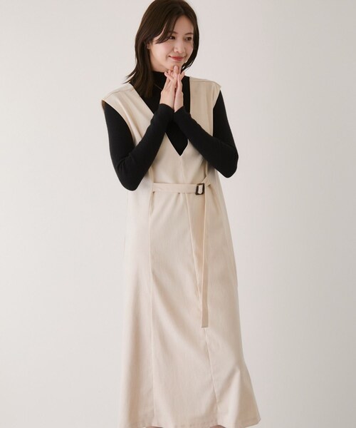 Jayro(ジャイロ)の「フロントベルトVネックワンピース(ワンピース・レディース・ブラック/オフホワイト/ダークブラウン/ピンク・M)」の17枚目の写真