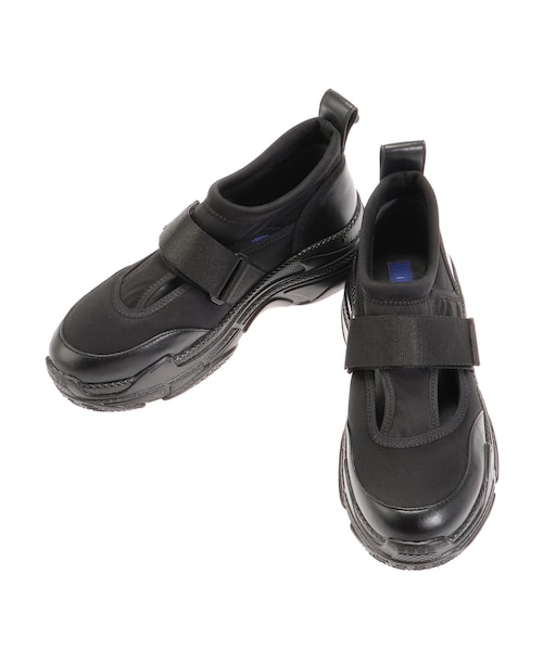 UN3D.(アンスリード)の「CURVE LIGHT SNEAKER(スニーカー・レディース・ブラック/ミックス・36/37/38)」の1枚目の写真