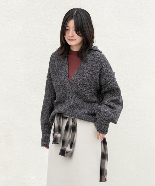 EKAL（エカル）の「鹿子編みスキッパー衿ニット（ニット/セーター・レディース・グレー/ベージュ/チャコール・One）」の14枚目の写真