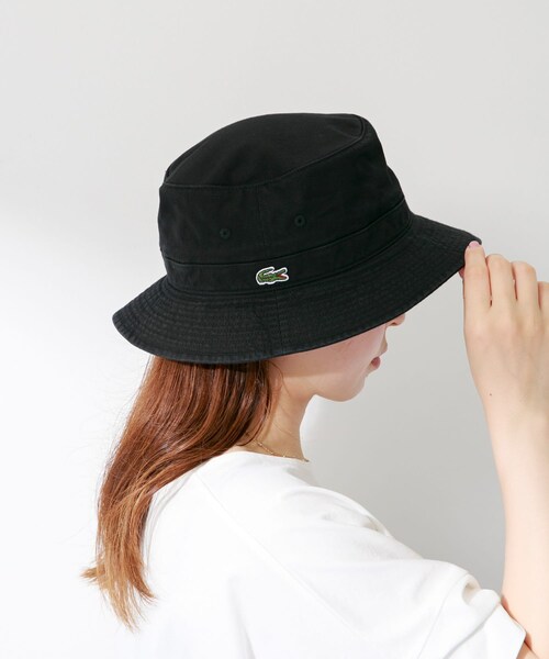 URBAN RESEARCH Sonny Label（アーバンリサーチサニーレーベル）の「LACOSTE　バケットハット（ハット・レディース・NOIR/BLANC/VIENNOS/MARINE・FREE）」の2枚目の写真