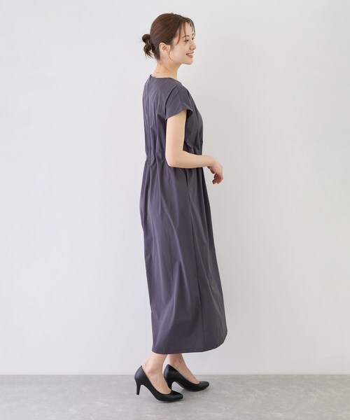 Jayro(ジャイロ)の「ラッシュガードウエストタックワンピース(ワンピース・レディース・ブラック/チャコール/ベージュ・M)」の16枚目の写真