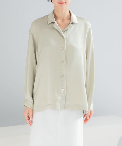 URBAN RESEARCH ROSSO（アーバンリサーチロッソ）の「オープンカラーヴィンテージシルキーサテンブラウス（シャツ/ブラウス・レディース・OFF/Y/BEIGE・Free）」の17枚目の写真