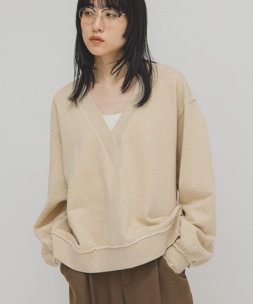 KBF（ケイビーエフ）の「2WAYルーズスウェット（Tシャツ/カットソー・レディース・BEIGE/LATTE/CHARCOAL・One）」の15枚目の写真