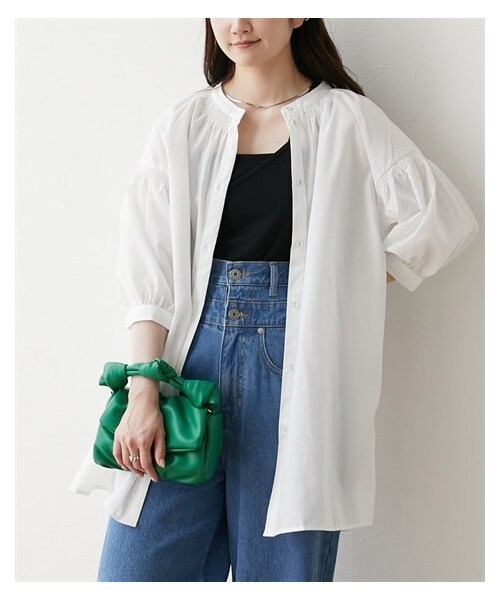 nissen（ニッセン）の「シャーリングギャザーバンドカラーシャツ（ワンピース・レディース・オフホワイト/ブルーストライプ・M/L）」の5枚目の写真