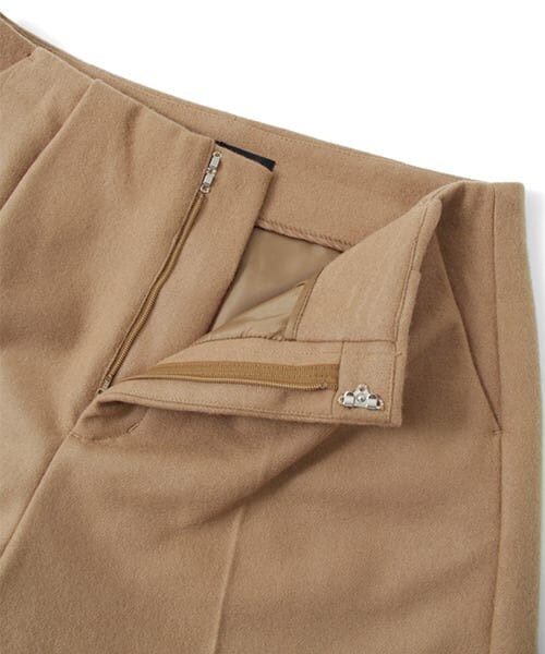 URBAN RESEARCH ROSSO（アーバンリサーチロッソ）の「タックショートパンツ（その他パンツ・レディース・WHT/CML/BLK・36/38）」の13枚目の写真