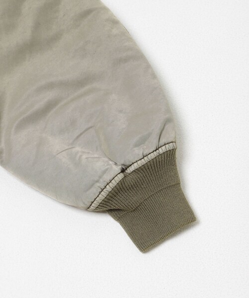 ITEMS URBANRESEARCH(アイテムズ アーバンリサーチ)の「ピグメントダイ オーバーサイズMA-1(MA-1・メンズ・KHAKI/GREIGE/GRAY・M/L)」の21枚目の写真