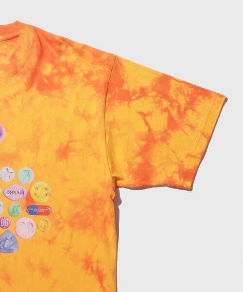 ADAM ET ROPE'(アダムエロペ)の「【LIBRIO MENDONCA/リブリオ メンドンサ】TIEDYE PILL TEE(Tシャツ/カットソー・メンズ・ブラック/オレンジ・L/M)」の9枚目の写真