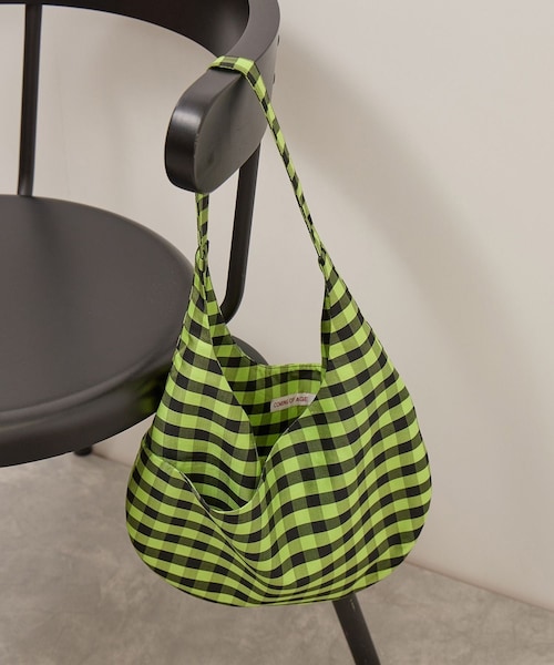 ADAM ET ROPE'(アダムエロペ)の「【COMING OF AGE(カミング オブ エイジ)】HOBO MINI BAG(ショルダーバッグ・レディース・ブラック/キミドリ/ターコイズ/レッド・F)」の10枚目の写真