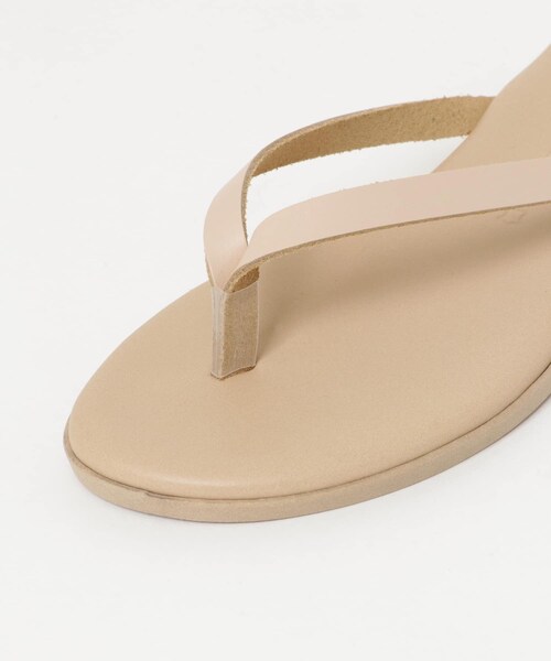 URBAN RESEARCH Sonny Label（アーバンリサーチサニーレーベル）の「NICOLAS LAINAS　レザートングサンダル（サンダル・レディース・TAN/SAND/BLACK・37/38）」の17枚目の写真